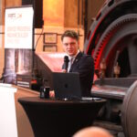 Solingens Oberbürgermeister Daniel Flemm bei der Preisverleihung | (C) Bastian Glumm