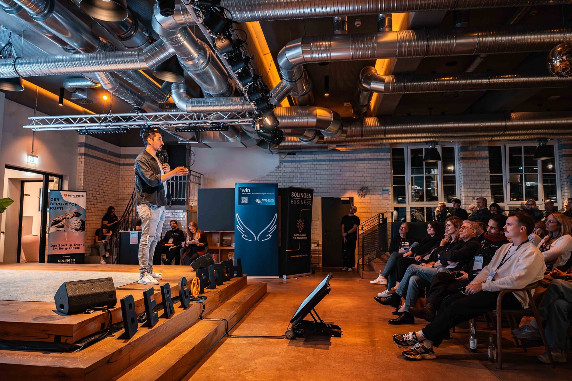 Eko Fresh auf der 16. berg-pitch in Solingen.